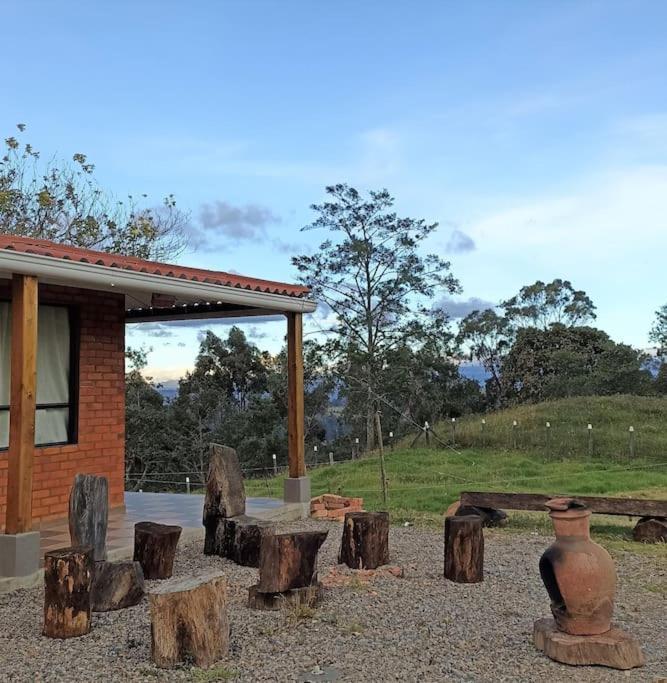 Hermosa Casa Campestre Moderna "Rancho La Marina" Chiquinquira  ภายนอก รูปภาพ
