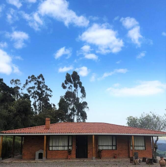 Hermosa Casa Campestre Moderna "Rancho La Marina" Chiquinquira  ภายนอก รูปภาพ