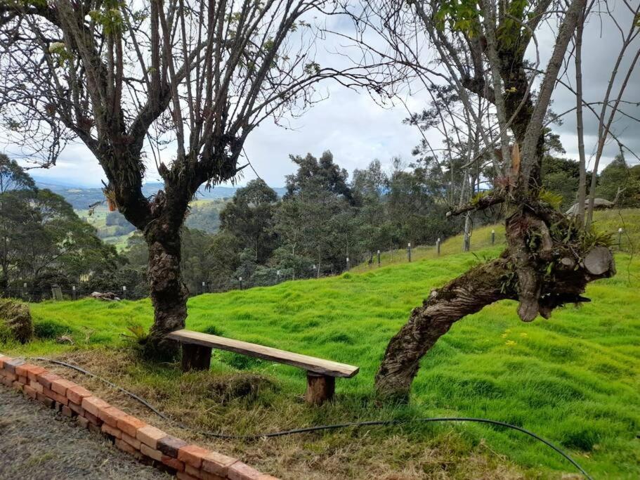 Hermosa Casa Campestre Moderna "Rancho La Marina" Chiquinquira  ภายนอก รูปภาพ