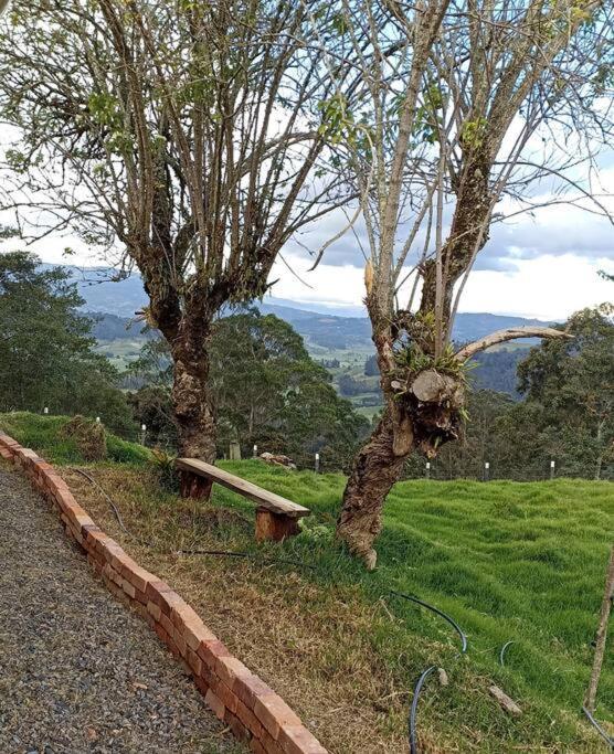 Hermosa Casa Campestre Moderna "Rancho La Marina" Chiquinquira  ภายนอก รูปภาพ